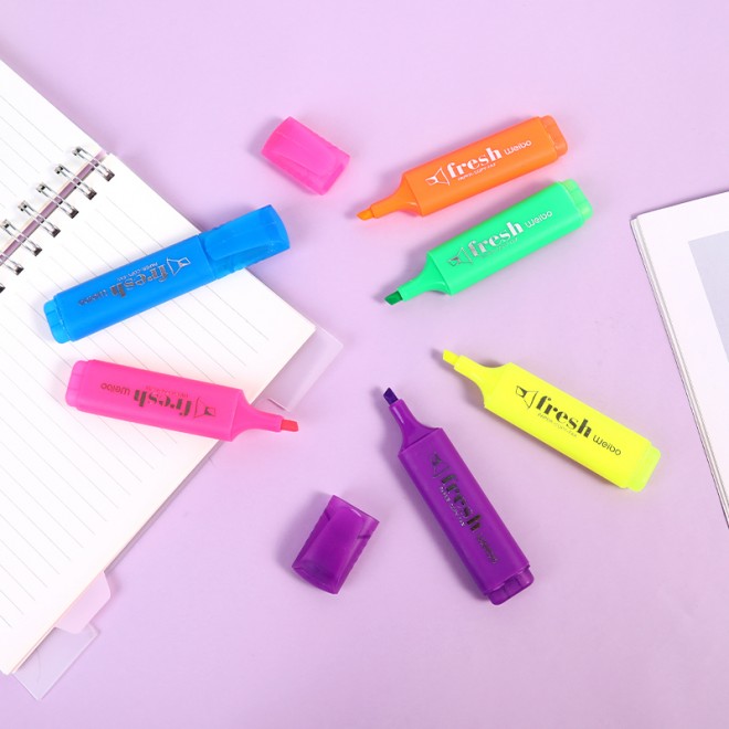 Highlighter Pens Hot Popular Triangular Shape Magic 3 Ink Colors Pink YellowWEIBO Customized Loose Logo Time Packing School