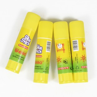 Brand Weibo office students glue stick China high adhesion can be customized logo solid adhesive high viscosity