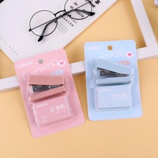 WEIBO Wholesale high quality office desktop mini manual stationery metal stapler new creative cute Blue Pink Labor saving bindin